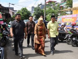 Didampingi Ilham Arief Sirajuddin, Aliyah Melayat ke Rumah Duka Almarhum Gafni Gaffar