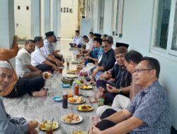 Nasi Kuning “DPR” dan Es Teh Selepas Jumatan di Masjid Ashabul Jannah DPK Provinsi Sulsel