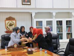 Aliyah Mustika Ilham: Pemkot Makassar Komitmen Tidak Ada Anak yang Tertinggal dari Akses Pendidikan.