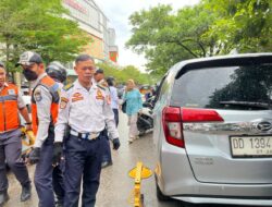 Dishub Makassar dan PD Parkir Tertibkan Parkir Liar di Jl. Boulevard Panakkukang