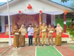 Guru Aktif PKB dan Penggerak Kegiatan Siswa di SMAN 2 Enrekang Terima Reward Tahunan