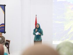 Buka Workshop Vlog PKK Makassar, Melinda Aksa: Ubah Ide Jadi Peluang Lewat Teknologi