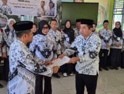 Hj. Hamrina A. Muri Minta Anggota PGRI Cabang Bontobahari Bertransformasi