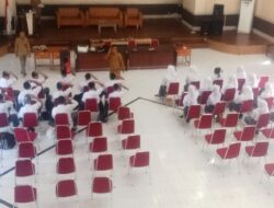Siswa SMAN 24 dan 25 Makassar Laksanakan MPLS di Gedung Guru Disdik Sulsel