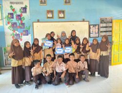 Mahasiswa KKN-T Literasi Unhas Gelar Pelatihan Menulis Puisi