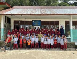 Lomba Edukatif Warnai Hari Anak Nasional Bersama Mahasiswa KKN Unhas di MI Guppi Pattallassang