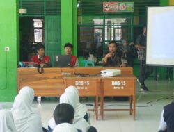 Mahasiswa KKNT Unhas di Sidrap Sosialisasi Antisipasi Penipuan Lowongan Kerja ke Luar Negeri