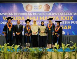 Aliyah Mustika Ilham Hadiri Wisuda ASMI Publik