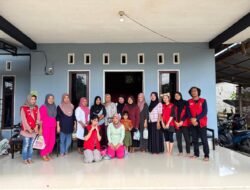 Mahasiswa KKNT Unhas mengadakan Demontrasi Pembuatan Mochi di Desa Malimbu