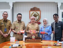 Aliyah Apresiasi Lazatto Chicken & Burger yang Serap Ratusan Tenaga Kerja Lokal