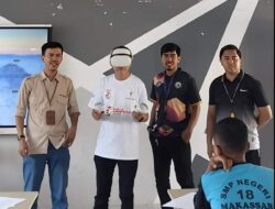 Tim Peneliti UNM Ujicoba Media Pembelajaran Virtual Reality Berbasis VR di SMPN 18 Makassar