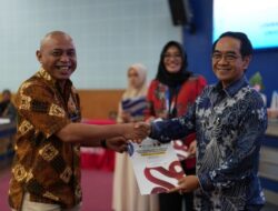 78 Asesor Terima Sertifikat Kompetensi, LSP Unhas Rujukan Nasional