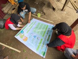 Mahasiswa KKN-T Unhas Buat Papan Informasi Sampah di Desa Bontomanai