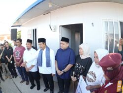 Munafri–Aliyah Dampingi Mensos, Naila dan 19 Keluarga Miskin Terima Rumah Baru di Untia