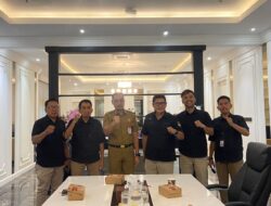 Terima Plt Dirut Perumda Parkir Makassar, Sekda Zulkifly Dorong Optimalisasi Pendapatan Sektor Parkir