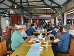 Rektor UNM Jamuan Makan di Arum Pala Resto & Hotel
