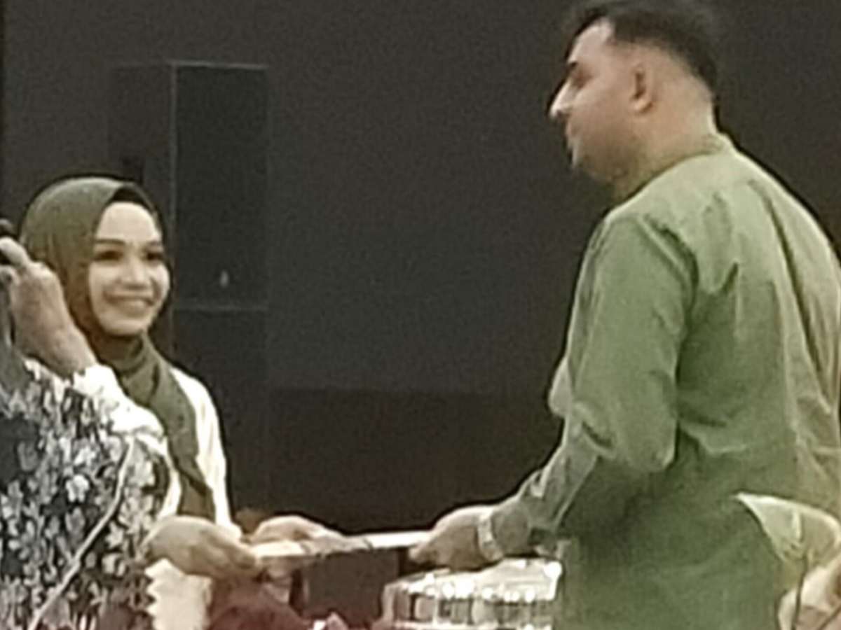 Dian Muhtadiah Hamna M.Si