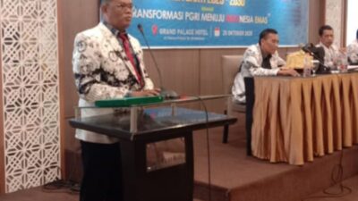 Ketua PGRI Makassar Buka Konferensi Cabang Ujung Tanah, Singgung Ciri Pemimpin Baik