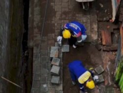 DPU Makassar Pasang Paving Blok di Perumnas Antang