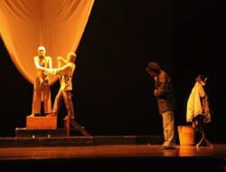 Sejauh Ini, dari Lakon ke Lakon (3): (Perjalanan R. Eko Wahono Bersama Teater Lho Indonesia)