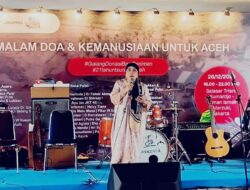 Malam Doa dan Kemanusiaan untuk Aceh : Baca Puisi, Halimah Munawir Getarkan TIM