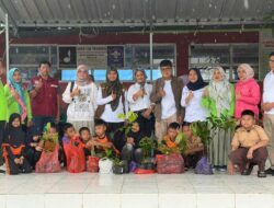 Sejumlah Dosen Gelar Gerakan Menanam Pohon di SD Inpres Kelapa Tiga 1 Makassar