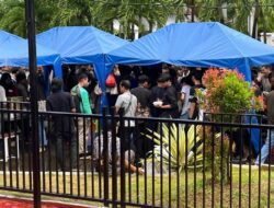 Libur dan Hujan, Masjid Ashabul Jannah Dispusarsip Sulsel Tetap Laksanakan Jumat Berkah