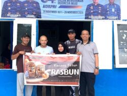 Mahasiswa Unhas Perkuat Identitas UMKM melalui Google Maps dan Media Spanduk