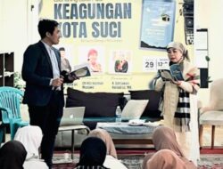 Buku Puisi “Keagungan Kota Suci” Diluncurkan di Kairo Mesir