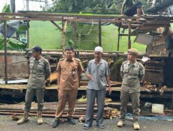 Lapak PKL Kambing 34 Tahun di Dekat MAN Ditertibkan