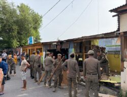 Pemkot Makassar Tertibkan Lapak PKL di Jalan Sarappo–Tentara Pelajar