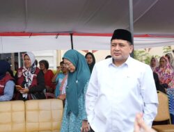 Wali Kota dan Ketua TP PKK Makassar Tinjau Pasar Murah