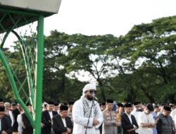 Wali Kota – Wawali Makassar Salat Id di Karebosi Bersama Ribuan Warga,
