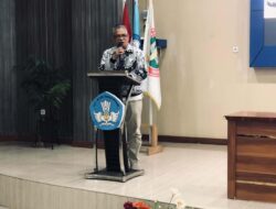 Sekum PGRI Sulsel Tutup Sosialisasi SIK, Keuangan dan Bimbingan Jurnalistik Suara PGRI