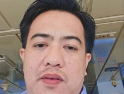 Berbincang dalam Temaram Anjungan KM Tilongkabila