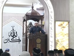 Di Kecamatan Ujung Pandang, Wali Kota Makassar Tekankan Peran Sosial Masjid