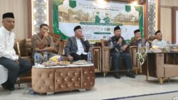 Drs.H.Syarifuddin, M.H.(kanan)