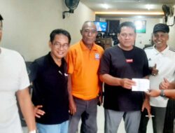 Ishak Rajai Turnamen Domino IKA SMANSA 82 dan Komunitas Warkop D2