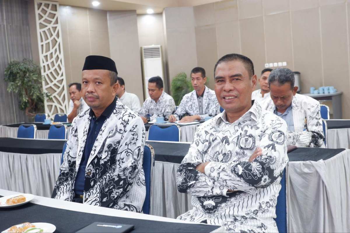 Ketua PGRI Kabupaten Gowa, Drs. H. Sappe Mangiriang, MM