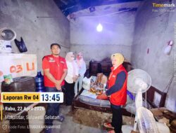 Lurah Parang Tambung Tunjukkan Kepedulian, Antar Bantuan Pangan ke Warga Lansia