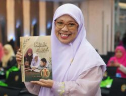 Momentum Ujian Tutup S2, Yeni Rahman Launching Buku “Klinik Inklusi” di Pascasarjana UNM