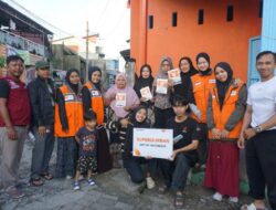 Rumah Zakat Bagikan 300 Paket Superqurban di Mamoa Ria