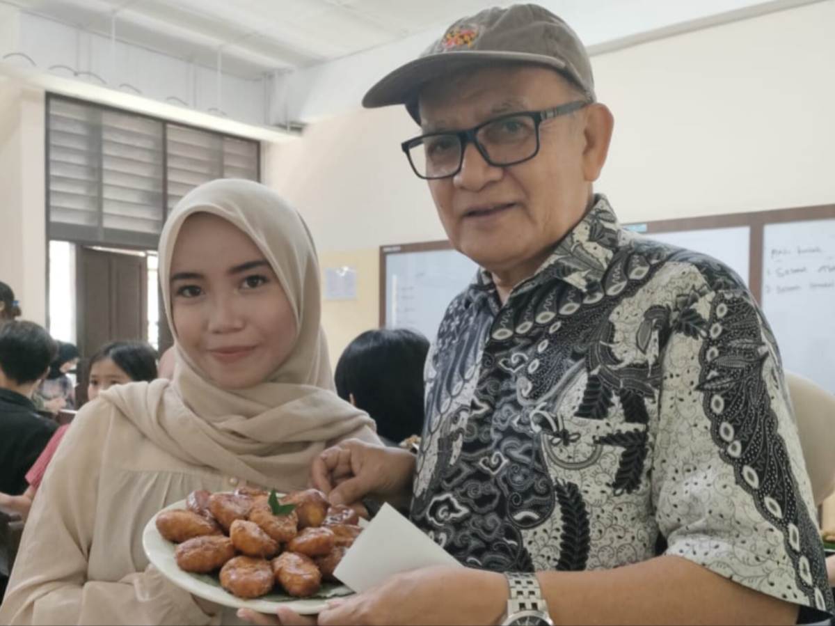Kue Taripang yang pada acara Gastronomi Mahasiswa Pariwisata FIB Unhas, Senin (18/5/2026).