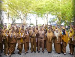 Wujud Peduli Lingkungan, Sekcam Tamalate Pimpin Pengumpulan Ecobrick dari ASN