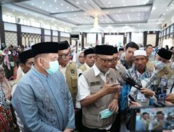 Bersama Menhaj RI, Munafri Sambut Jemaah Haji Kloter 17 Debarkasi Makassar