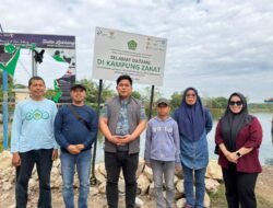 Laznas DT Peduli Sulsel Dampingi Panen Raya Udang Kampung Zakat Lakkang 