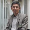 Mendengarkan 