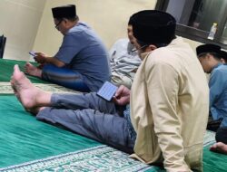 DI HADAPAN FIRMAN ALLAH, TIDAK ADA KURSI PIMPINAN