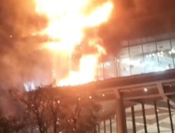 Mall Nipah Makassar Terbakar 