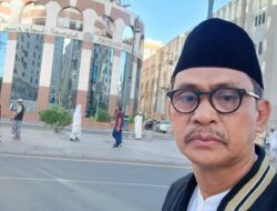 FIKSI MINI (4): Lelaki Tua Berjaket Tebal